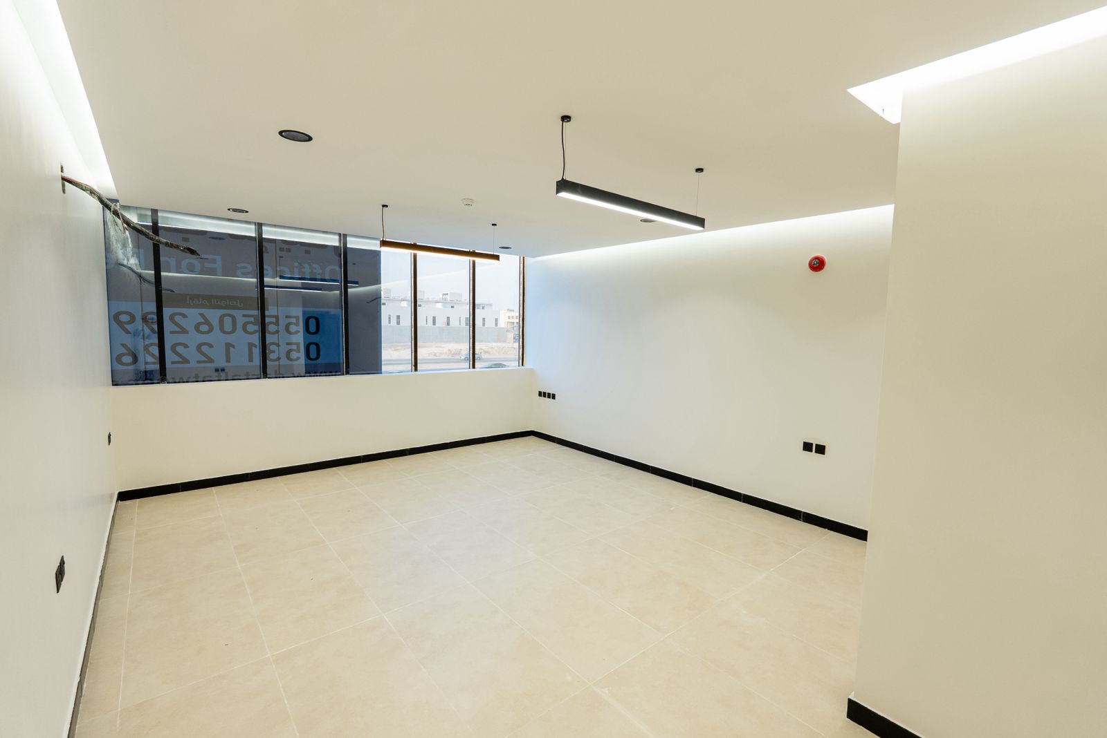 عمارة للإيجار حي العارض مدينة الرياض